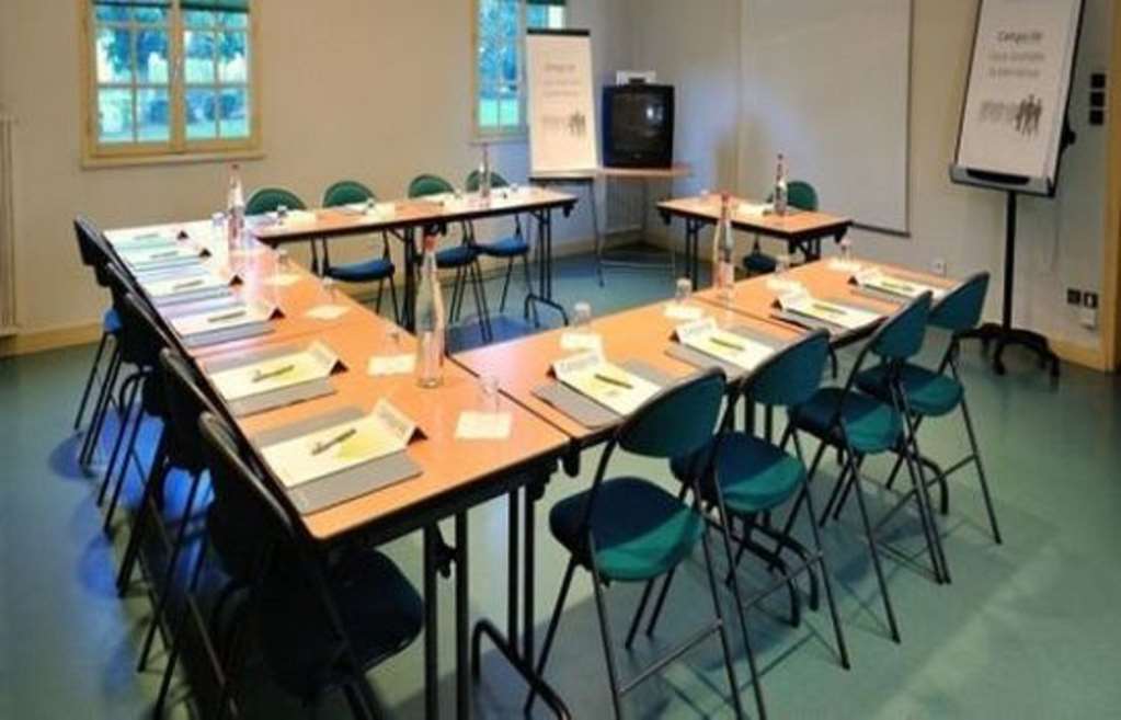 Kyriad Niort - La Creche Einrichtungen foto